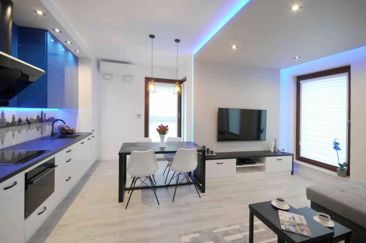 Bulwary Wislane P&O Serviced Apartments With Ac Warsaw Exterior photo